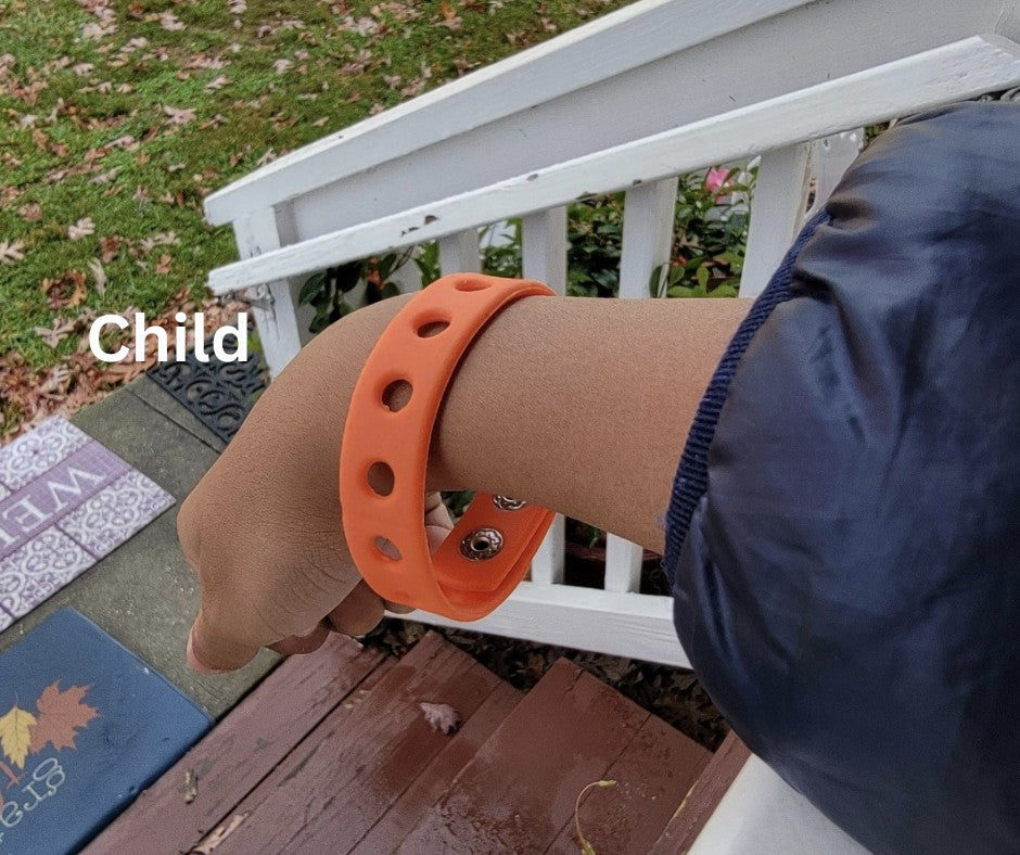 Express Yourself: Shoe Charm Bracelet with Free Random Charm
